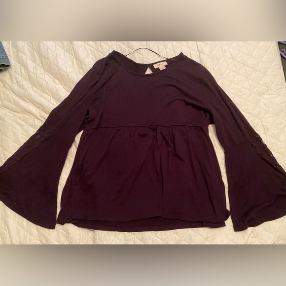 Babydoll top with bell sleeves size XL - Picture 2 of 9